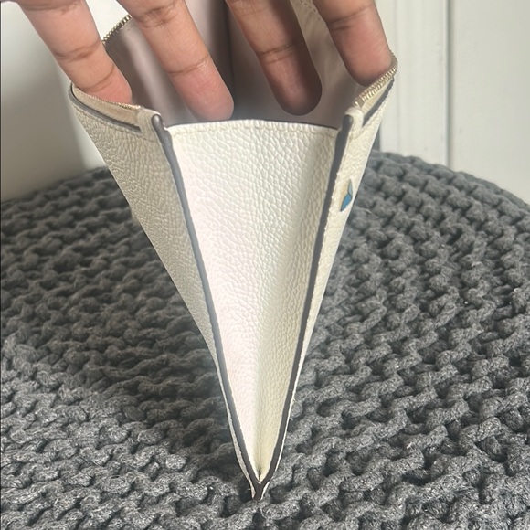 Kate Spade enamel wristlet — small - Picture 6 of 9